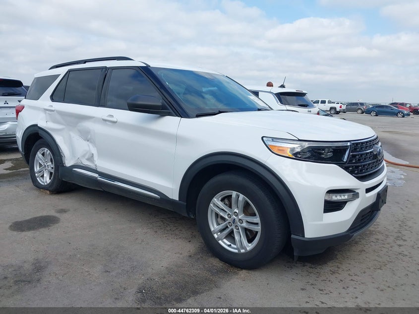 2023 Ford Explorer VIN 1FMSK7DH6PGA58574 IAAI salvage auction — SIDE, Original (Texas), sold $8,300 on 2026-08-01 (photo 1)