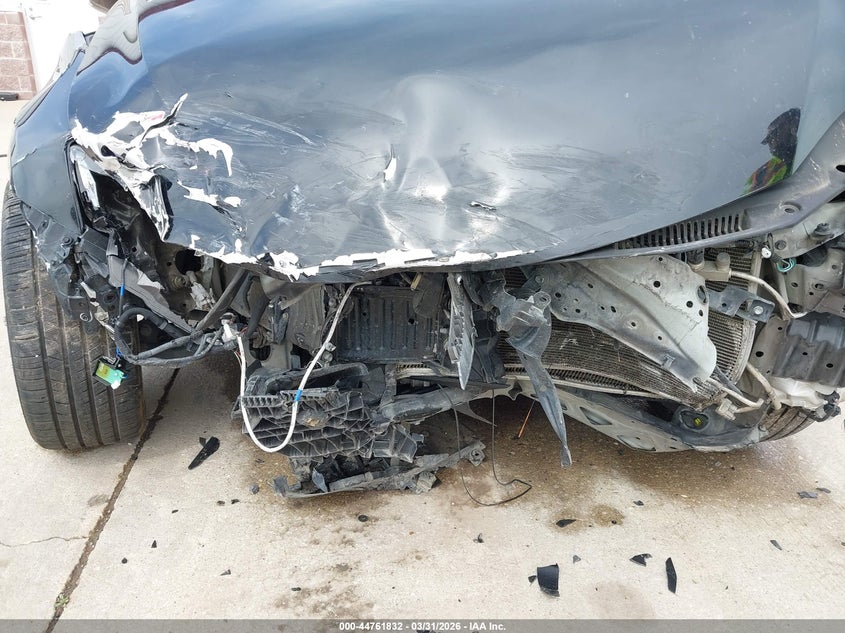 2014 Lexus Is VIN JTHBE1D23E5008551 IAAI salvage auction — FRONT END, Salvage (Missouri), sold $25 on 2026-07-27 (photo 6)