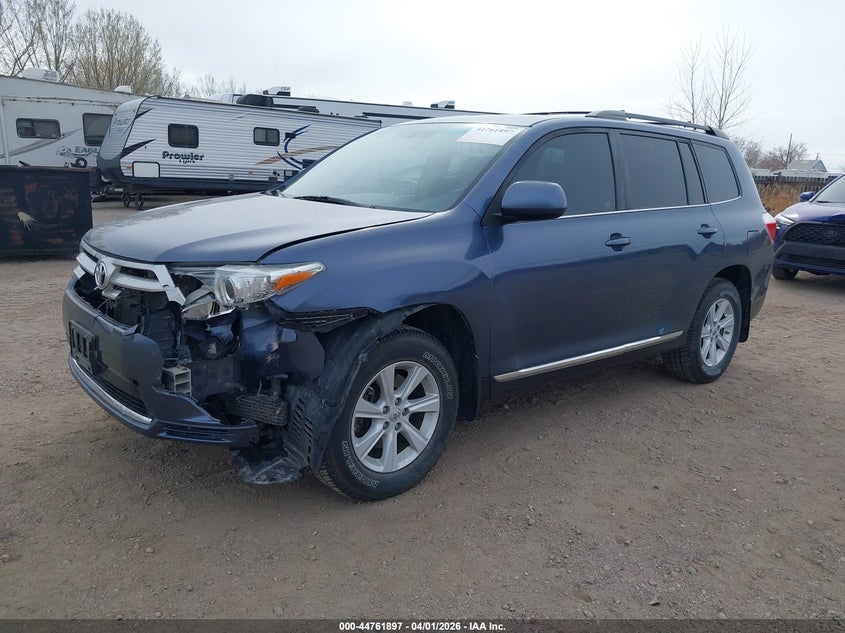 2013 Toyota Highlander VIN 5TDBK3EH5DS221518 IAAI salvage auction — LEFT FRONT, Clear (Wyoming), sold $2,375 on 2026-07-22 (photo 2)