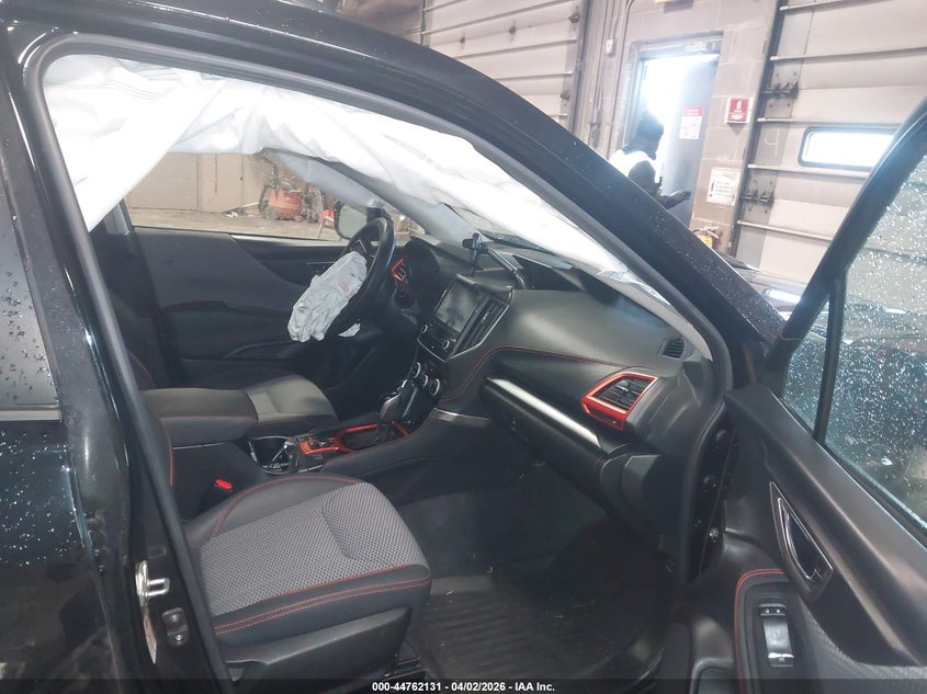 2020 Subaru Forester VIN JF2SKAMC1LH555124 IAAI salvage auction — FRONT & REAR, Wait Title, sold $900 on 2026-07-14 (photo 5)