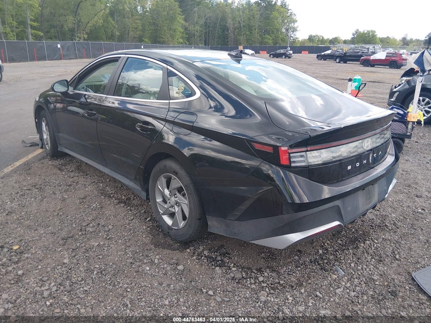 2025 Hyundai Sonata VIN KMHL24JA4SA504405 IAAI salvage auction — FRONT & REAR, Wait Title, sold $7,700 on 2026-07-15 (photo 3)