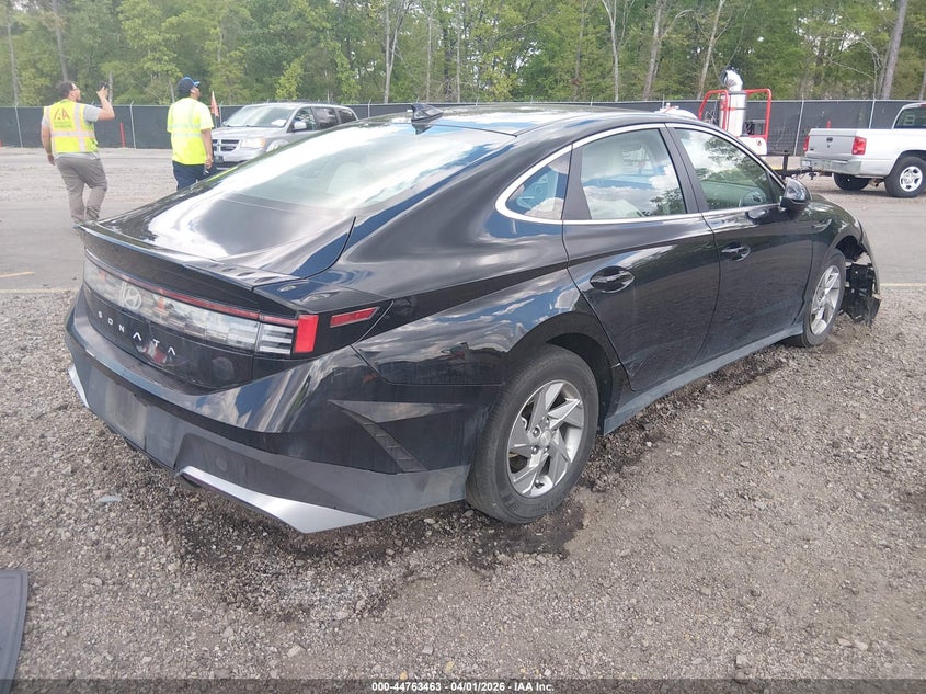 2025 Hyundai Sonata VIN KMHL24JA4SA504405 IAAI salvage auction — FRONT & REAR, Wait Title, sold $7,700 on 2026-07-15 (photo 4)