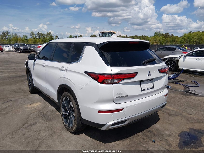 2024 Mitsubishi Outlander VIN JA4J3VA8XRZ066670 IAAI salvage auction — LEFT FRONT, Wait Title, sold $7,900 on 2026-07-29 (photo 3)