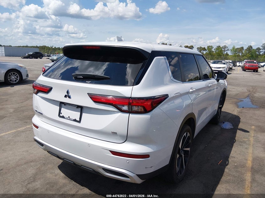 2024 Mitsubishi Outlander VIN JA4J3VA8XRZ066670 IAAI salvage auction — LEFT FRONT, Wait Title, sold $7,900 on 2026-07-29 (photo 4)