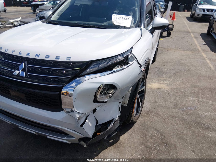 2024 Mitsubishi Outlander VIN JA4J3VA8XRZ066670 IAAI salvage auction — LEFT FRONT, Wait Title, sold $7,900 on 2026-07-29 (photo 6)