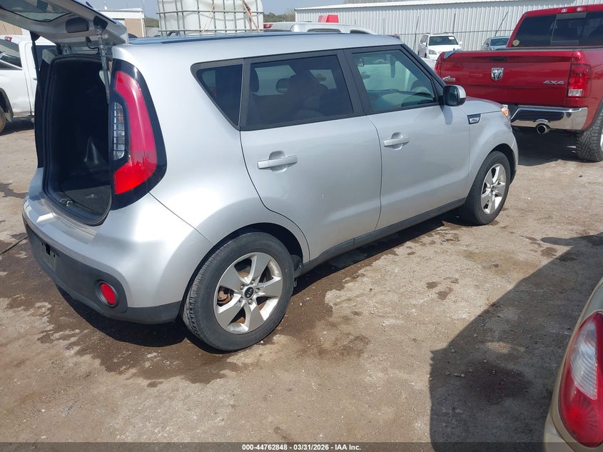 2017 Kia Soul VIN KNDJN2A27H7422383 IAAI salvage auction — HAIL, Clear (Oklahoma), sold $2,800 on 2026-07-29 (photo 4)