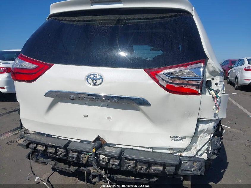 2019 Toyota Sienna VIN 5TDDZ3DC8KS212268 IAAI salvage auction — REAR END, Salvage Title, sold $12,250 on 2026-07-29 (photo 6)