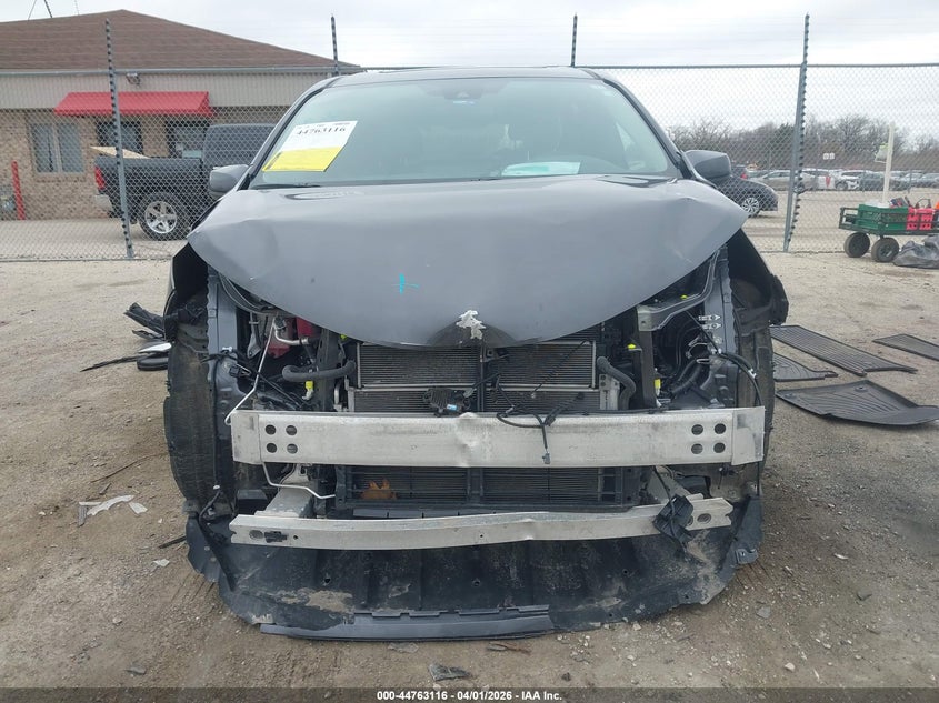 2025 Toyota Sienna VIN 5TDYSKFC4SS208747 IAAI salvage auction — FRONT END, Wait Title, sold $14,500 on 2026-07-31 (photo 6)