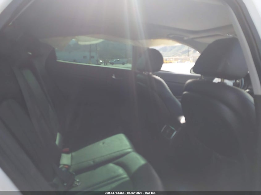 2019 Kia Optima VIN 5XXGU4L12KG337236 IAAI salvage auction — FRONT END, Wait Title, sold $1,225 on 2026-07-15 (photo 8)