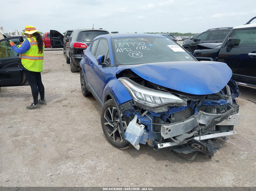 2021 Toyota C-hr VIN JTNKHMBX6M1117919 IAAI salvage auction — FRONT & REAR, Salvage (Texas), sold $3,900 on 2026-07-21 (photo 1)