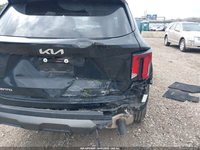 2024 Kia Sorento VIN 5XYRKDJF1RG303730 IAAI salvage auction — FRONT & REAR, Wait Title, sold $10,000 on 2026-07-14 (photo 6)