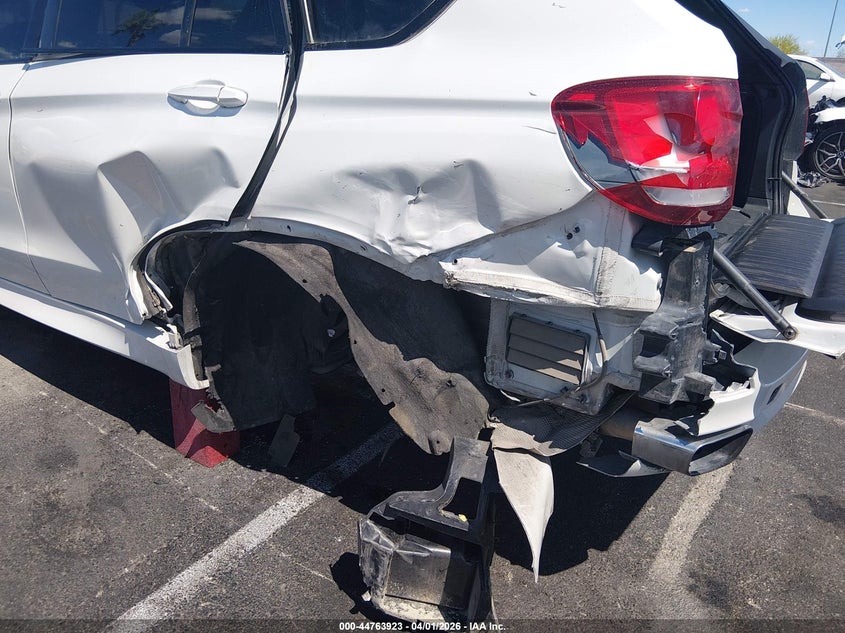 2014 BMW X5 VIN 5UXKR2C5XE0H32226 IAAI salvage auction — REAR END, Wait Title, sold $3,100 on 2026-07-17 (photo 6)
