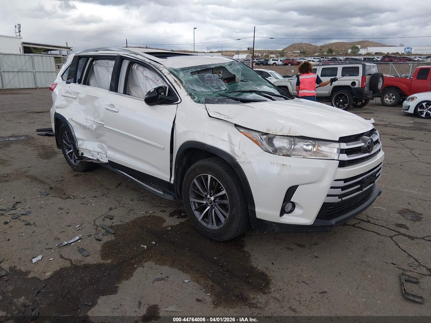 2019 Toyota Highlander VIN 5TDJZRFH9KS584829 IAAI salvage auction — ROLLOVER, Salvage (New Mexico), sold $4,550 on 2026-07-06 (photo 1)