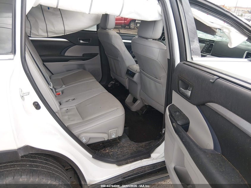 2019 Toyota Highlander VIN 5TDJZRFH9KS584829 IAAI salvage auction — ROLLOVER, Salvage (New Mexico), sold $4,550 on 2026-07-06 (photo 8)