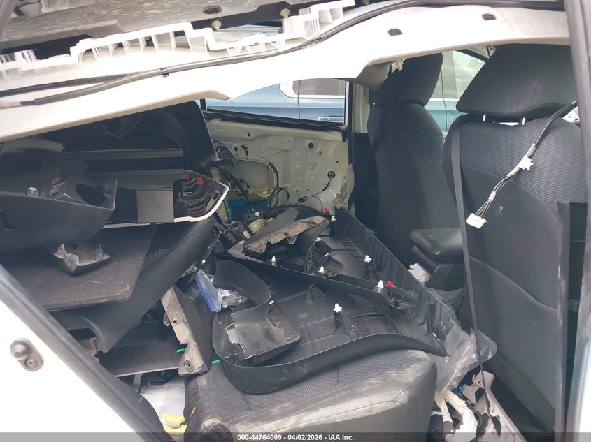 2019 Toyota Rav 4 VIN JTMH1RFV7KD508856 IAAI salvage auction — FRONT & REAR, Salvage (Texas), sold $7,250 on 2026-07-13 (photo 8)