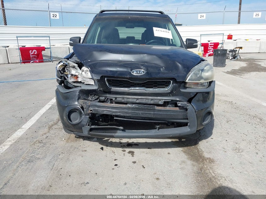 2012 Kia Soul VIN KNDJT2A65C7744134 IAAI salvage auction — FRONT & REAR, Wait Title, sold $550 on 2026-07-08 (photo 6)