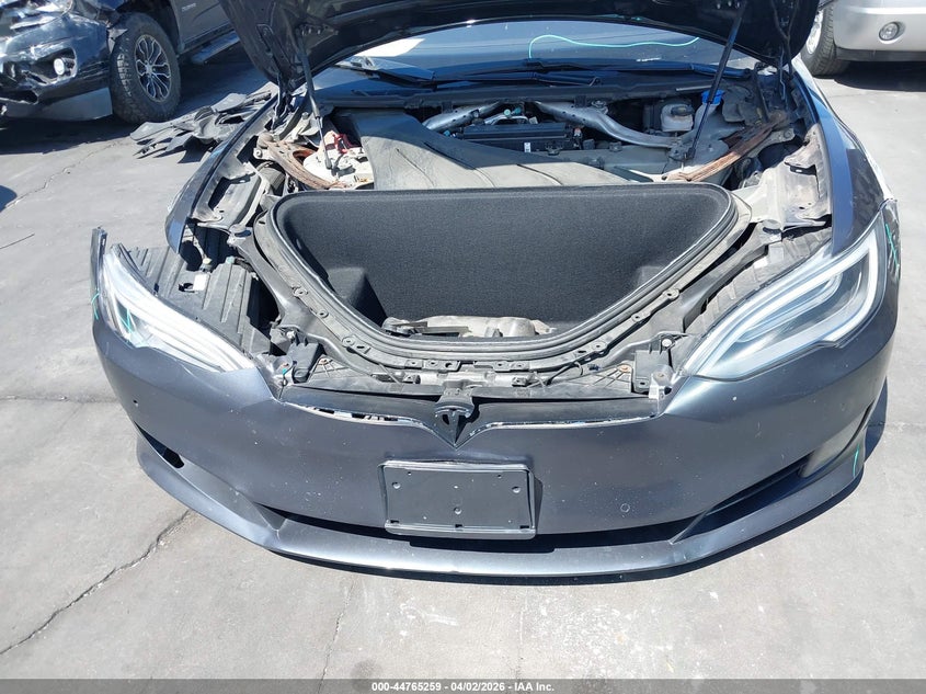 2016 Tesla Model s VIN 5YJSA1E41GF157376 IAAI salvage auction — FRONT END, Wait Title, sold $4,750 on 2026-07-15 (photo 6)