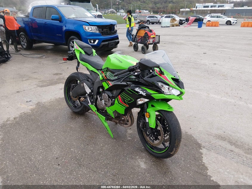 2023 Kawasaki Zx VIN JKBZXJH19PA018903 IAAI salvage auction — LEFT & RIGHT, Salvage (Missouri), sold $1,050 on 2026-07-21 (photo 1)