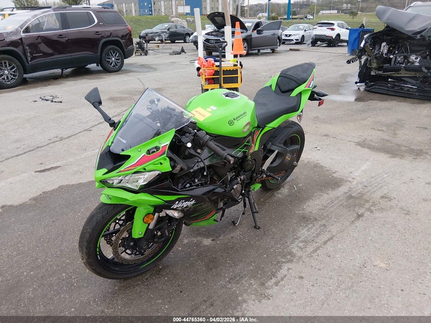 2023 Kawasaki Zx VIN JKBZXJH19PA018903 IAAI salvage auction — LEFT & RIGHT, Salvage (Missouri), sold $1,050 on 2026-07-21 (photo 2)