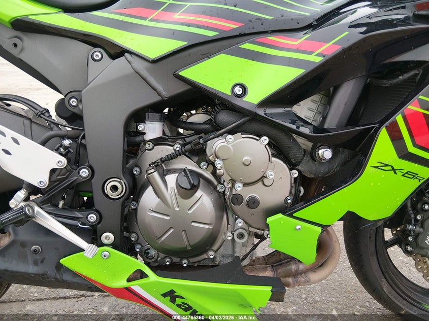 2023 Kawasaki Zx VIN JKBZXJH19PA018903 IAAI salvage auction — LEFT & RIGHT, Salvage (Missouri), sold $1,050 on 2026-07-21 (photo 8)