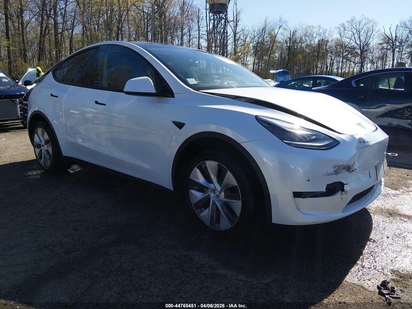 2023 Tesla Model y VIN 7SAYGDEE3PA097541 IAAI salvage auction — REAR END, Salvage Title, sold $7,900 on 2026-07-22 (photo 1)