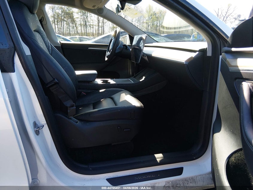 2023 Tesla Model y VIN 7SAYGDEE3PA097541 IAAI salvage auction — REAR END, Salvage Title, sold $7,900 on 2026-07-22 (photo 5)