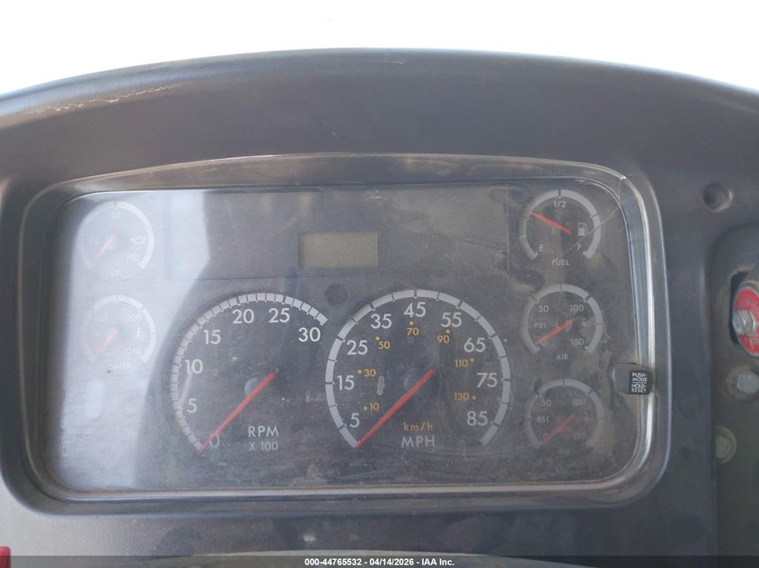 2006 Freightliner M2 106 VIN 1FVAC2CS96HV97782 IAAI salvage auction — NORMAL WEAR, Clear (Arizona), sold $25 on 2026-07-22 (photo 5)