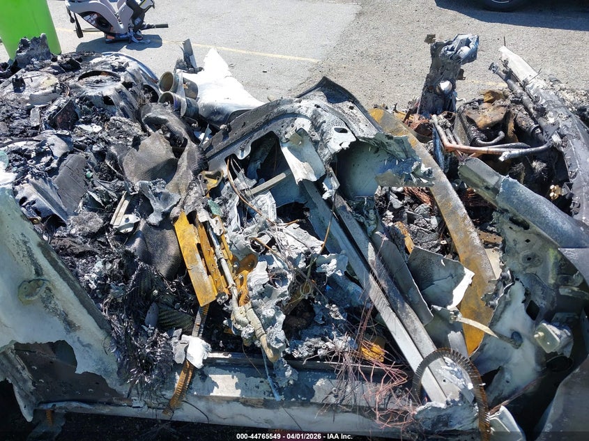 2016 Ferrari F12berlinetta VIN ZFF74UFA3G0213420 IAAI salvage auction — TOTAL BURN, Non-Repairable (California), sold $2,550 on 2026-07-21 (photo 5)