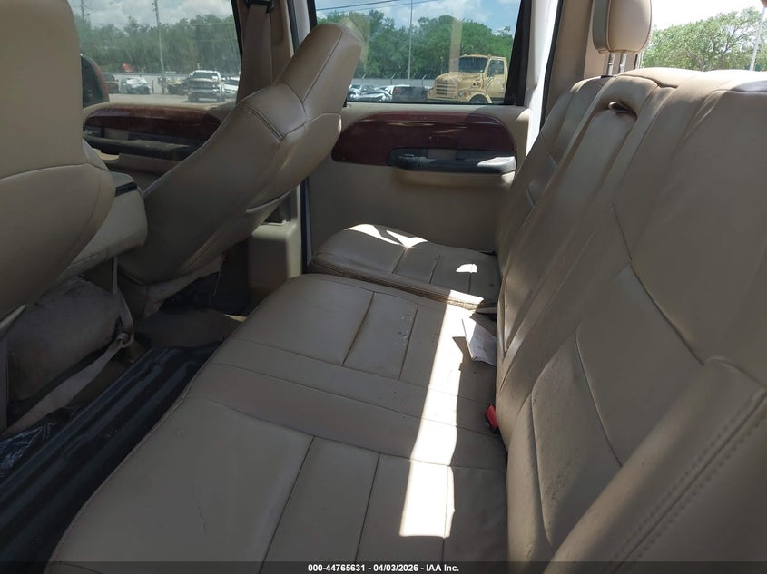2005 Ford F250 VIN 1FTSW21P05EA03067 IAAI salvage auction — ROLLOVER, Rebuildable (Florida), sold $375 on 2026-07-09 (photo 8)