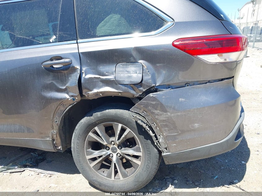 2019 Toyota Highlander VIN 5TDZARFH6KS044851 IAAI salvage auction — LEFT & RIGHT, Salvage (Texas), sold $6,800 on 2026-07-27 (photo 6)