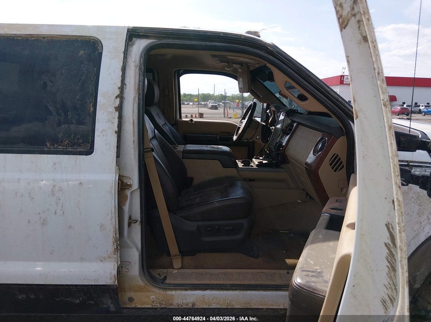 2016 Ford F250 VIN 1FT7W2BT4GEC38995 IAAI salvage auction — ROLLOVER, Wait Title, sold $7,400 on 2026-08-26 (photo 5)