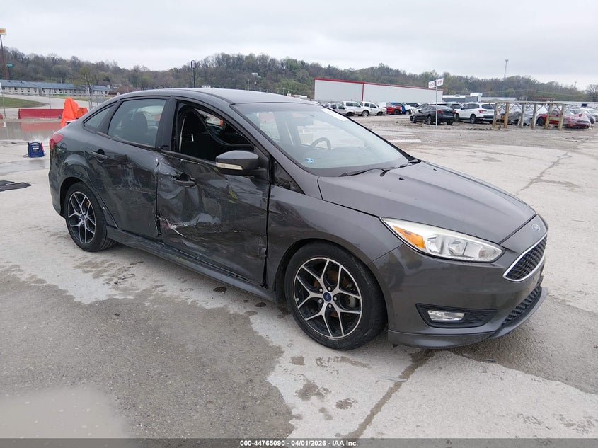 2016 Ford Focus VIN 1FADP3F24GL405297 IAAI salvage auction — RIGHT SIDE, Salvage (Illinois), sold $1,050 on 2026-07-20 (photo 1)