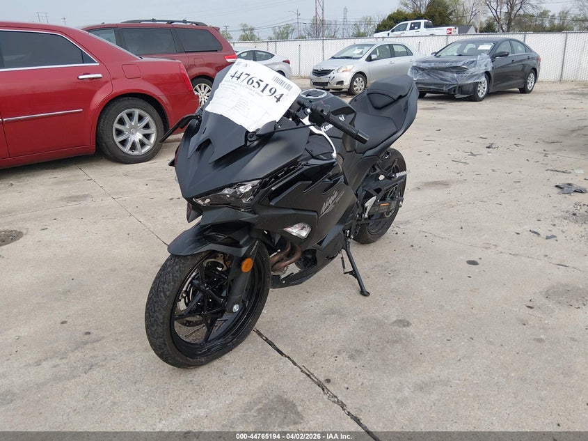 2026 Kawasaki Ninja VIN ML5EXGG10TDA80404 IAAI salvage auction — FRONT END, Wait Title, sold $1,700 on 2026-07-28 (photo 2)