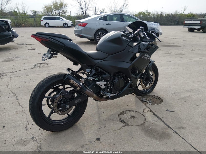 2026 Kawasaki Ninja VIN ML5EXGG10TDA80404 IAAI salvage auction — FRONT END, Wait Title, sold $1,700 on 2026-07-28 (photo 4)