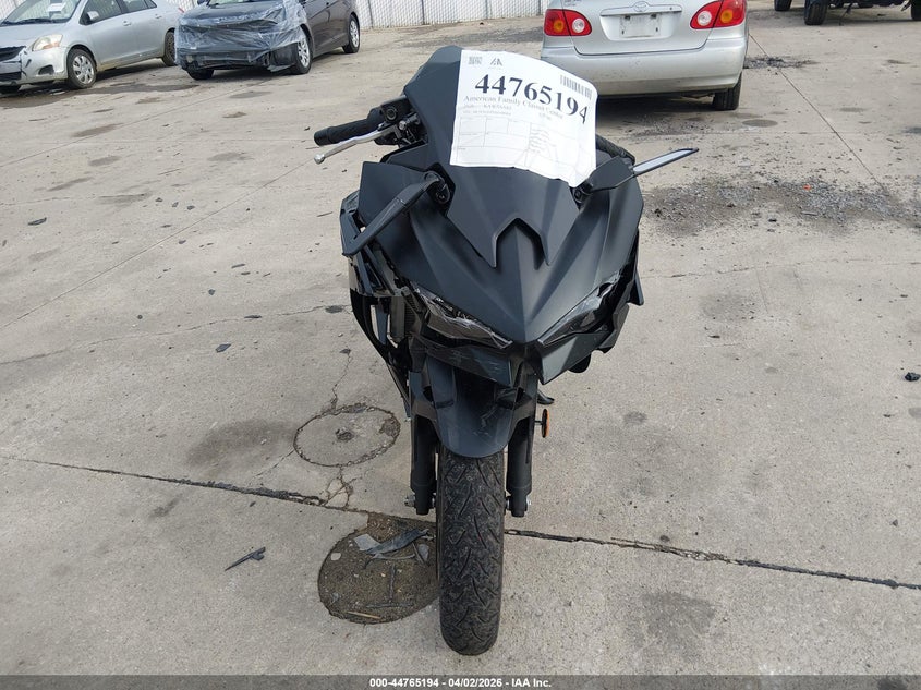 2026 Kawasaki Ninja VIN ML5EXGG10TDA80404 IAAI salvage auction — FRONT END, Wait Title, sold $1,700 on 2026-07-28 (photo 5)