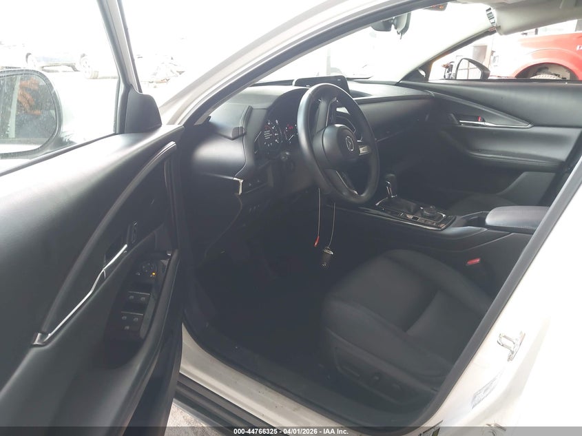 2025 Mazda Cx-30 VIN 3MVDMBCM7SM830554 IAAI salvage auction — RIGHT SIDE, Wait Title, sold $8,125 on 2026-07-30 (photo 5)