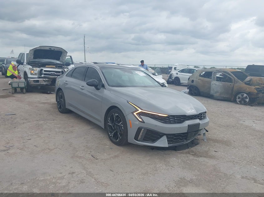 2025 Kia K5 VIN KNAG64J77S5364130 IAAI salvage auction — FRONT & REAR, Wait Title, sold $11,700 on 2026-07-10 (photo 1)