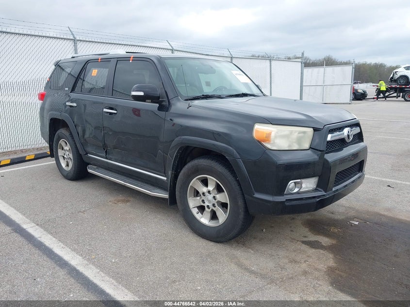 2011 Toyota 4runner VIN JTEZU5JR3B5032772 IAAI salvage auction — REAR END, Clear (Indiana), sold $4,900 on 2026-07-23 (photo 1)