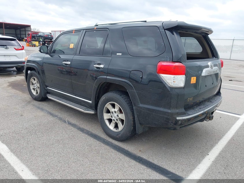 2011 Toyota 4runner VIN JTEZU5JR3B5032772 IAAI salvage auction — REAR END, Clear (Indiana), sold $4,900 on 2026-07-23 (photo 3)