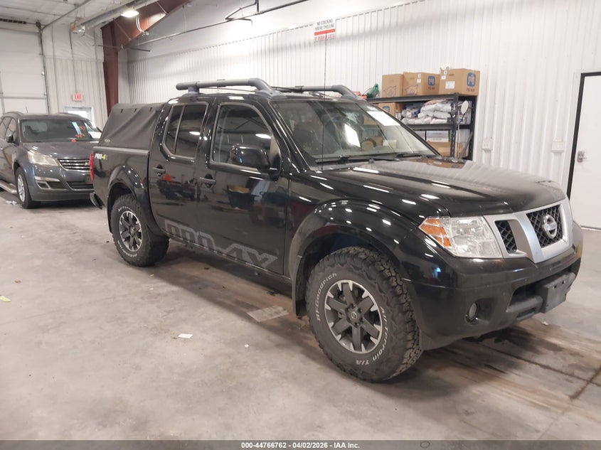 2019 Nissan Navara (frontier) VIN 1N6AD0EV5KN879009 IAAI salvage auction — LEFT SIDE, Wait Title, sold $6,600 on 2026-07-29 (photo 1)