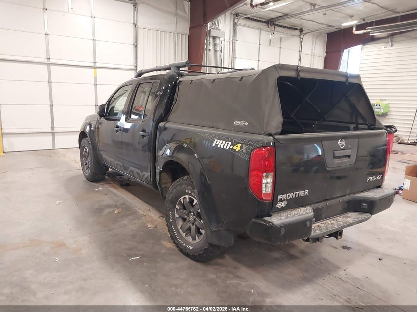 2019 Nissan Navara (frontier) VIN 1N6AD0EV5KN879009 IAAI salvage auction — LEFT SIDE, Wait Title, sold $6,600 on 2026-07-29 (photo 3)