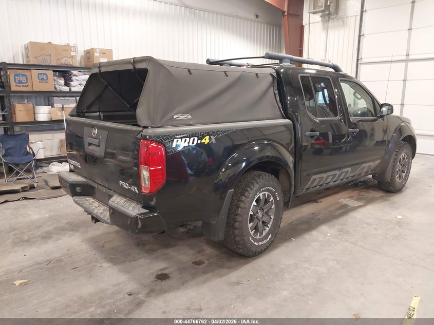 2019 Nissan Navara (frontier) VIN 1N6AD0EV5KN879009 IAAI salvage auction — LEFT SIDE, Wait Title, sold $6,600 on 2026-07-29 (photo 4)