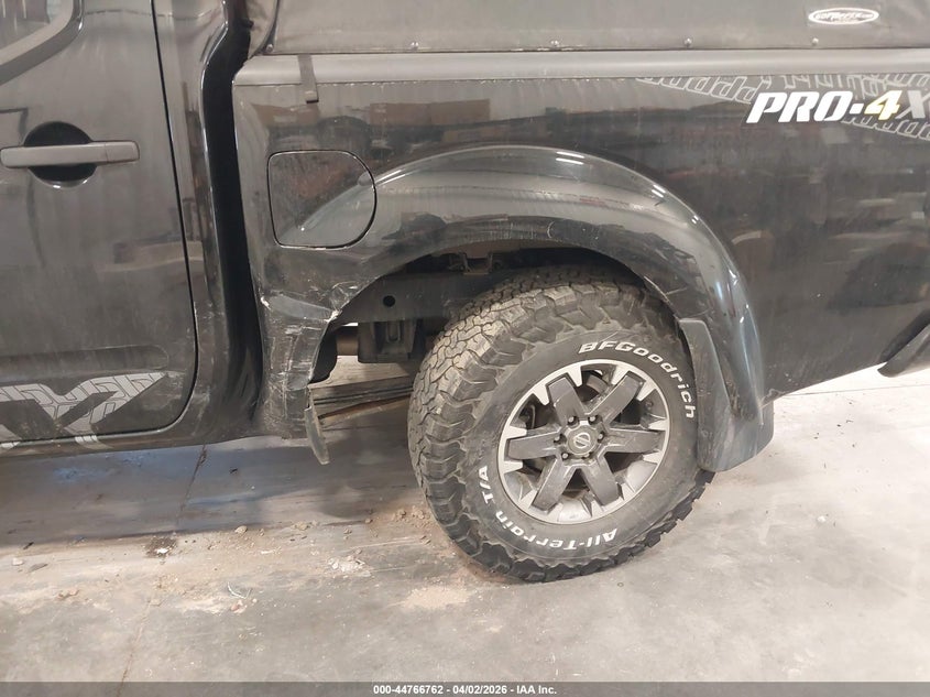 2019 Nissan Navara (frontier) VIN 1N6AD0EV5KN879009 IAAI salvage auction — LEFT SIDE, Wait Title, sold $6,600 on 2026-07-29 (photo 6)