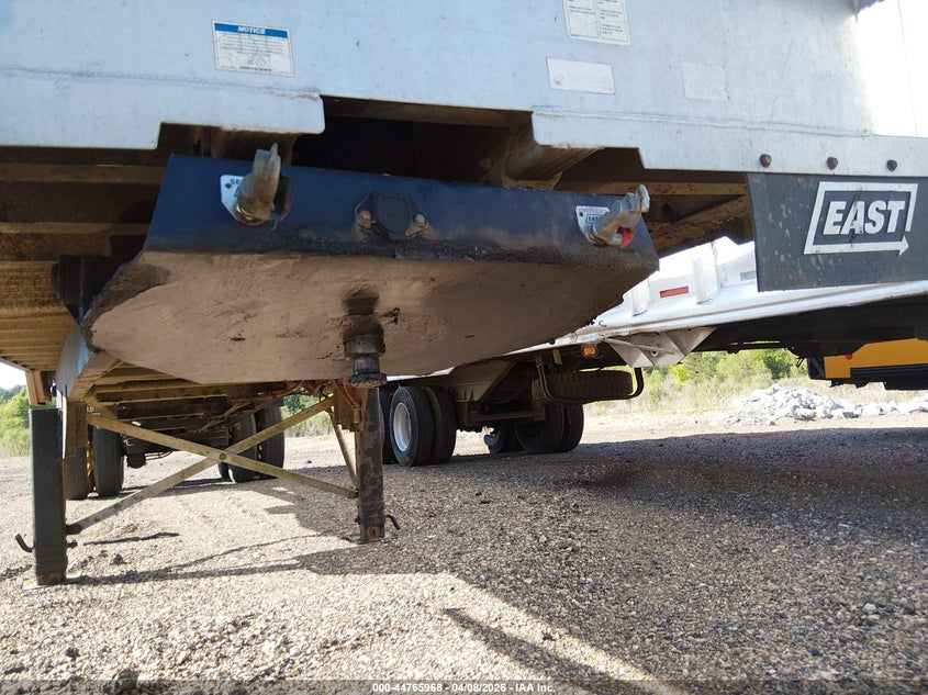 2017 East manufacturing Unknown VIN 1E1F9S280HR059736 IAAI salvage auction — ROLLOVER, Salvage (Mississippi), sold $225 on 2026-09-16 (photo 7)