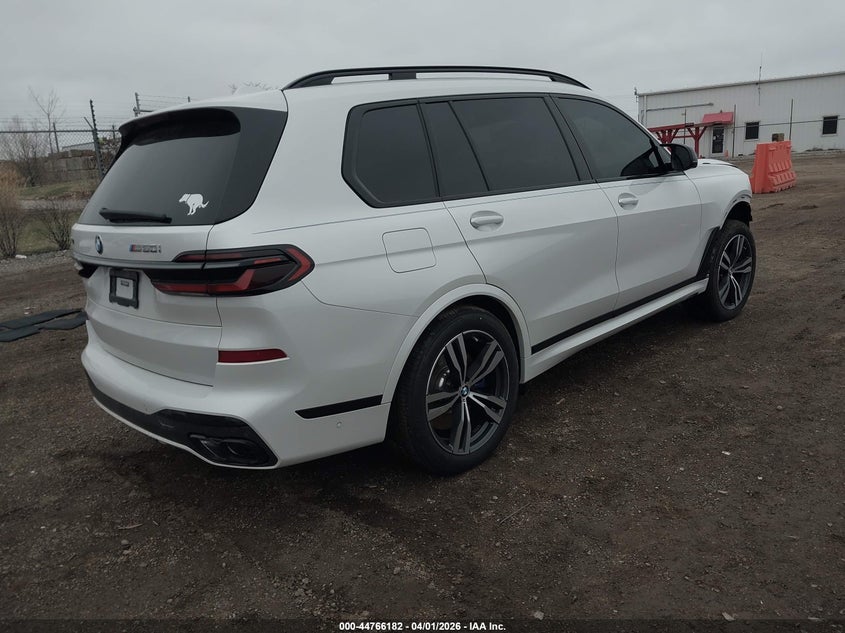 2024 BMW X7 VIN 5UX33EM09R9S86174 IAAI salvage auction — RIGHT FRONT, Salvage (Illinois), sold $44,500 on 2026-07-06 (photo 4)