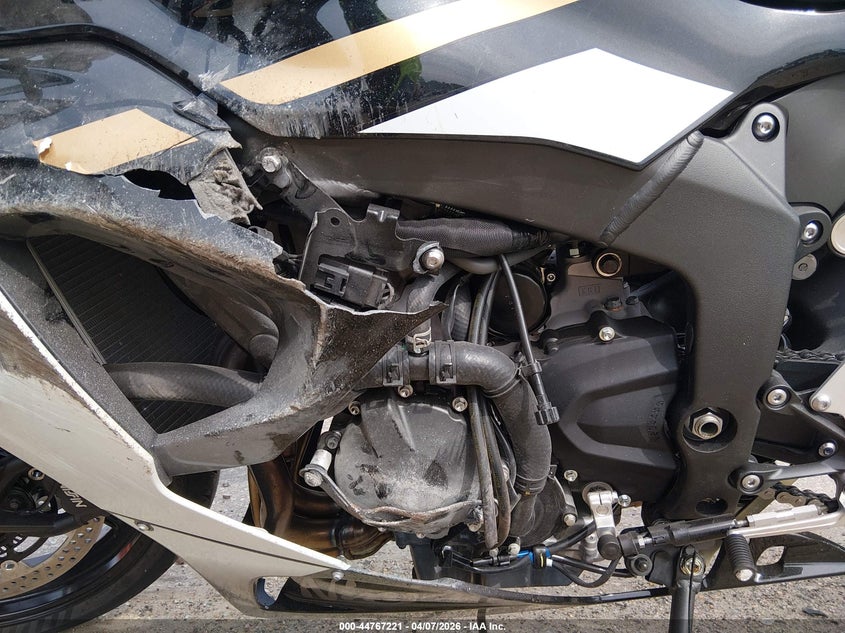 2026 Kawasaki Zx636 VIN JKBZXJK1XTA015351 IAAI salvage auction — LEFT FRONT, Wait Title, sold $2,800 on 2026-07-22 (photo 9)