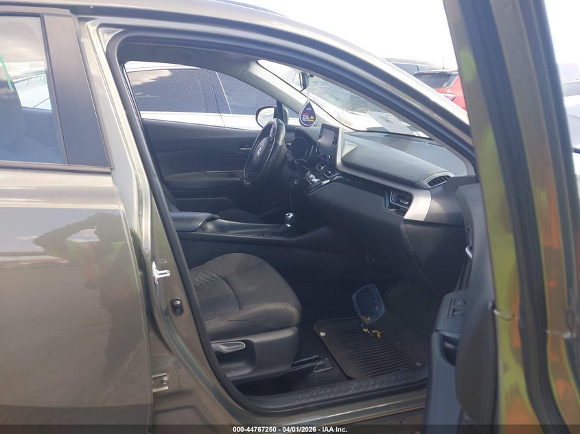 2021 Toyota C-hr VIN NMTKHMBX1MR136285 IAAI salvage auction — FRONT END, Wait Title, sold $5,350 on 2026-07-14 (photo 5)