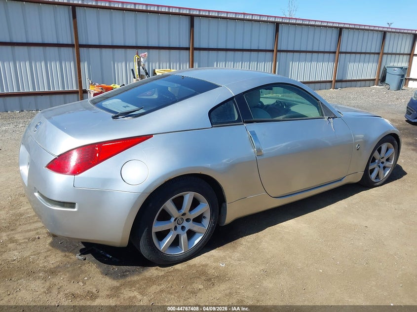 2004 Nissan 350z VIN JN1AZ34D34T152922 IAAI salvage auction — LEFT & RIGHT, Salvage (Texas), sold $525 on 2026-07-28 (photo 4)