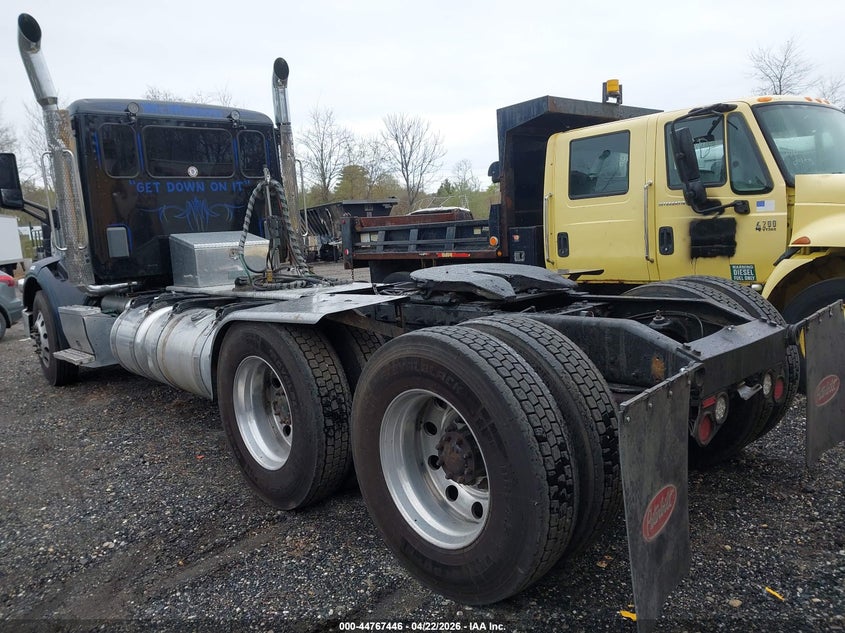 2015 Peterbilt 567 VIN 1XPCDP0X4FD308988 IAAI salvage auction — Burn Interior, Mv-907A (New York), sold $8,350 on 2026-07-07 (photo 3)
