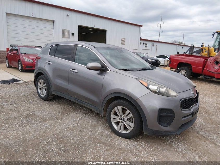 2017 Kia Sportage VIN KNDPM3ACXH7235490 IAAI salvage auction — UNKNOWN, Salvage (Missouri), sold $2,050 on 2026-07-13 (photo 1)